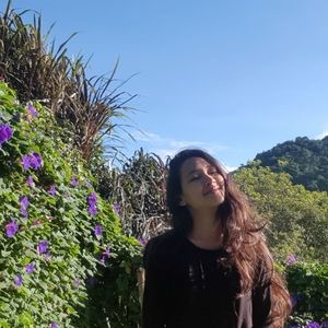 Meet your Posher, Valerie